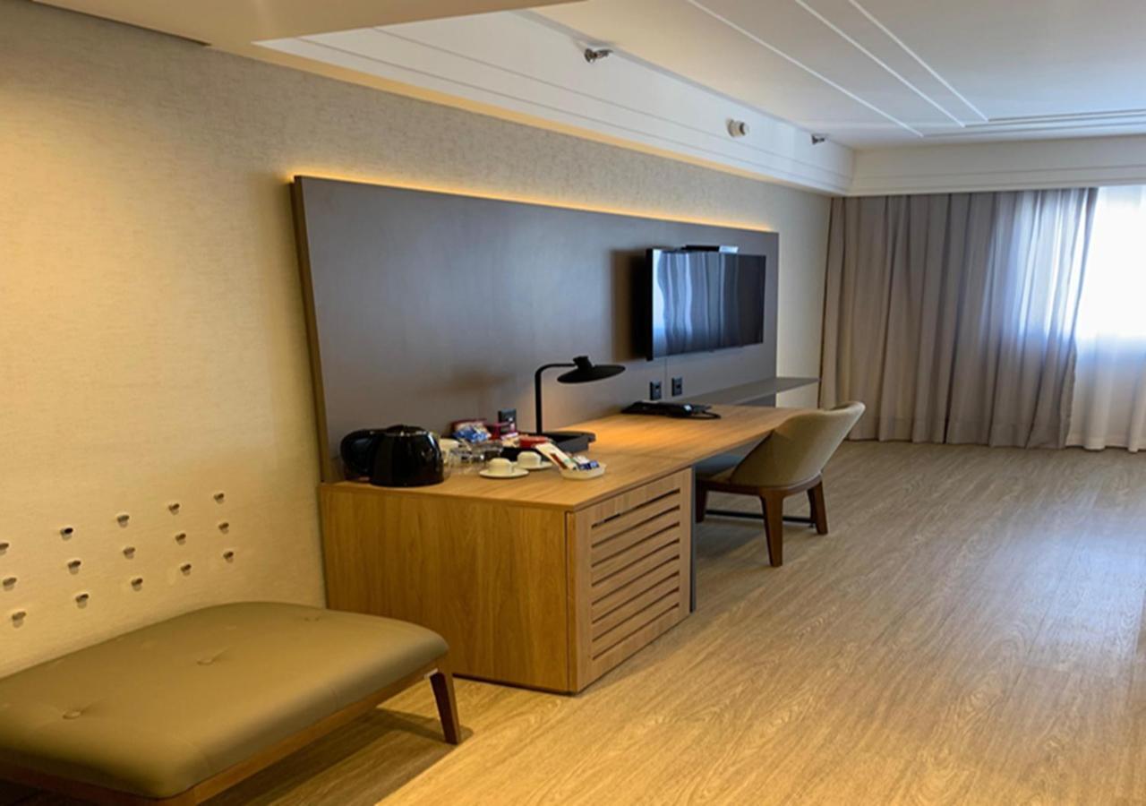 Radisson Alphaville Barueri Luaran gambar A room at the hotel